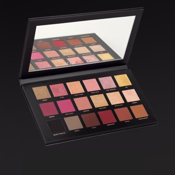 Huda Beauty Rose Gold Remastered Eyeshadow Palette - Picture 2 of 5